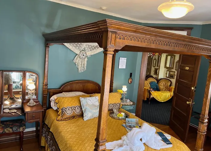 The Abriendo Inn